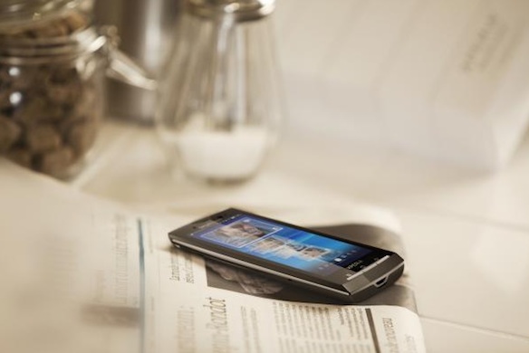 Fretting that the Sony Ericsson X10 won't be gracing your local Canada 