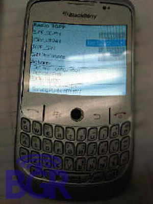 white blackberry curve 8520 gemini. BlackBerry Curve 8520 and